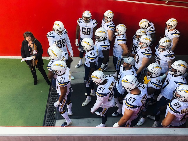 无不展现出 无不展现出